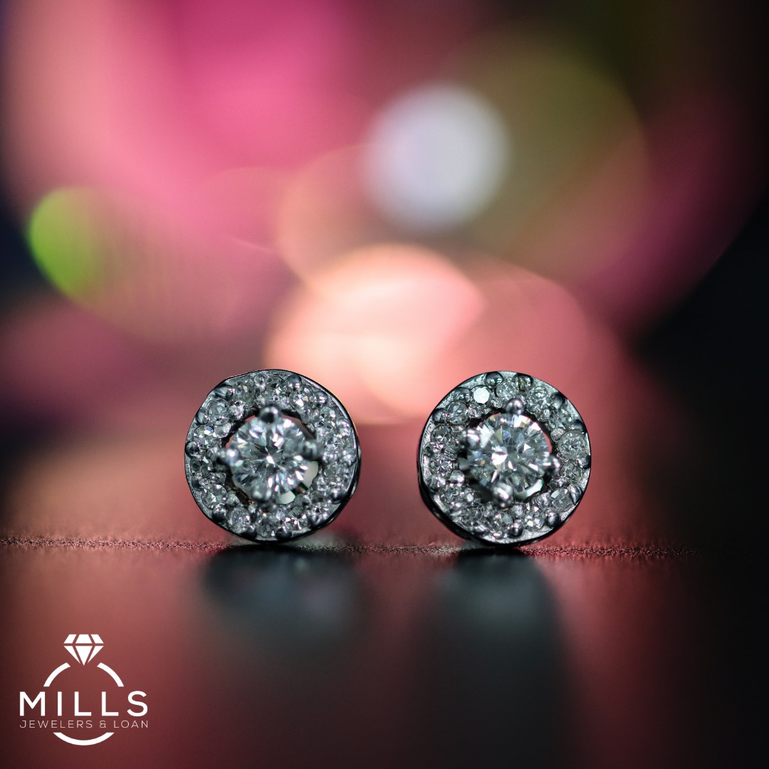 Mills Jewelers & Loan (@millsjewelerscamarillo)'s video of LOUIS